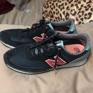 New Balance Black and Pink Women's Sneakers